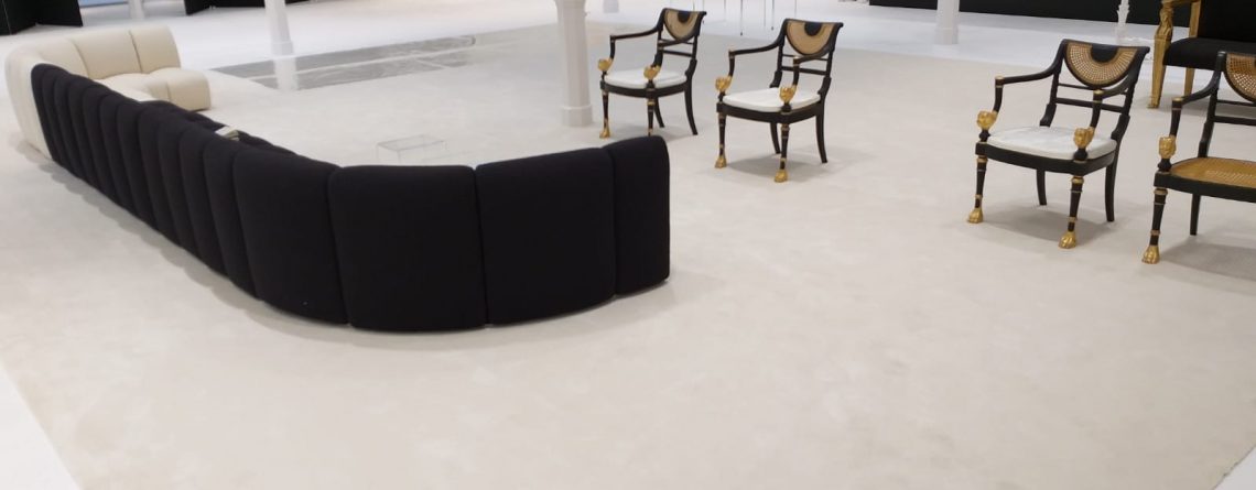 Limpieza de moquetas y escaleras en restaurante ruso en Barcelona