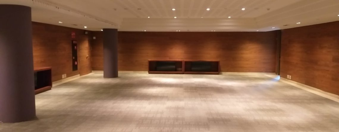 Limpieza de zona enmoquetada hotel Miramar Barcelona